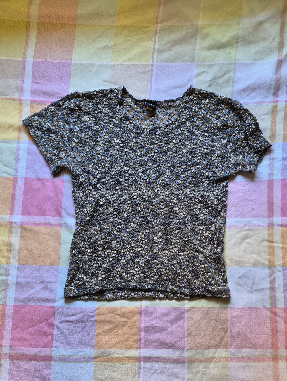Women's Floral Short Sleeve Tee in Black and White